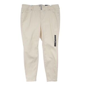 Torrid Winter Sky Cream Super Soft High Rise 3-Button Skinny Jeggings 20R New